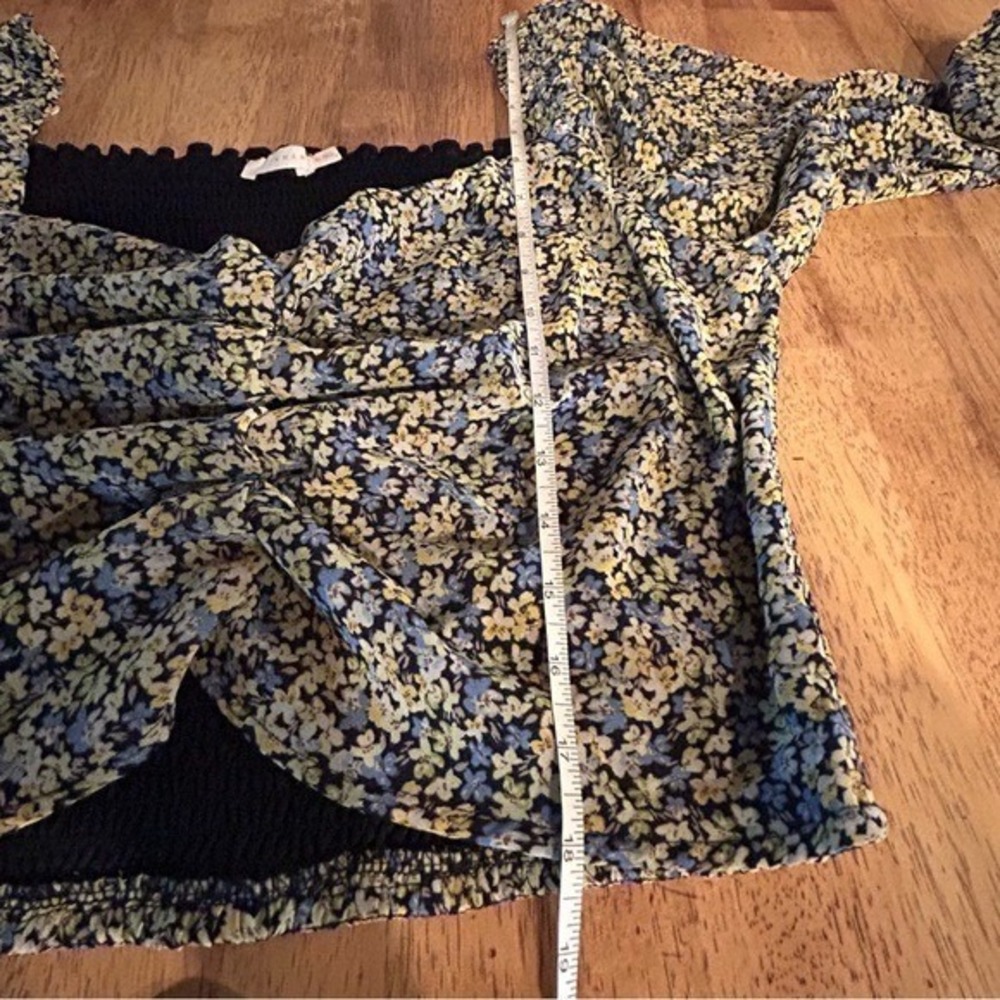 Floral Smocked Peasant Top Puff Sleeve Cropped Blouse  XL (fits‎ like a Large) - Picture 6 of 11